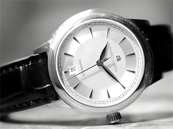 艾美表针不走了处理技巧汇总（解决手表故障的实用方法）